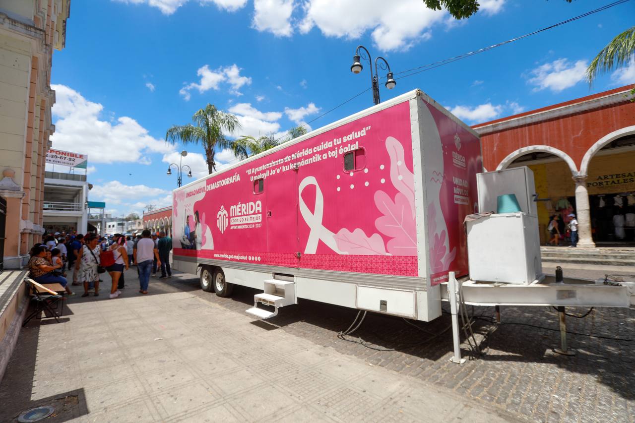 Cuida Cecilia Patrón de las meridanas con botón de alerta en el Portal de Granos