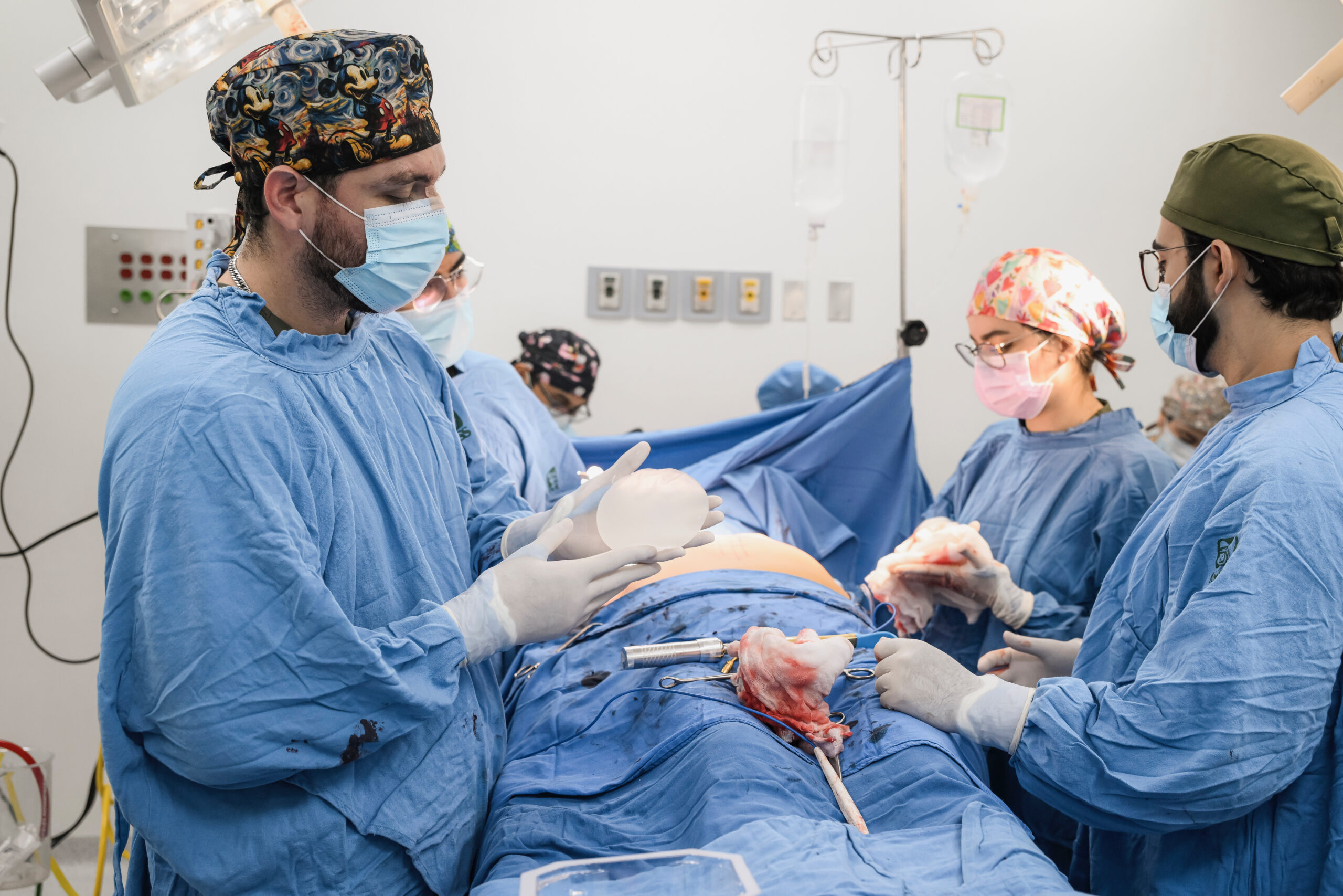 IMSS realiza 1ª Jornada de Reconstrucción Mamaria para pacientes con diagnóstico de cáncer de mama, en el CMN La Raza