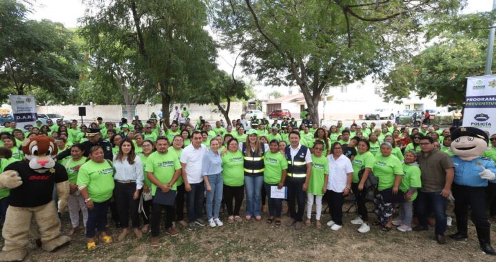 Toma protesta Cecilia Patrón a comités de Vecinos Vigilantes