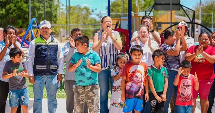 Entrega Cecilia Patrón obras y recoge gestiones en comisarías del sur de Mérida